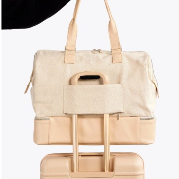 Beis Weekender Bag - Picture 6 of 8